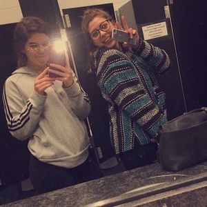 Meet your Posher, Taylor